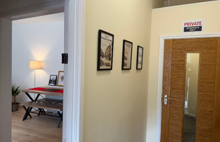 Liverpool Short STAY 4.liverpool sleeps 4